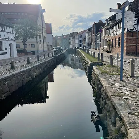 Hochwertige In Mit Terrasse * Wismar