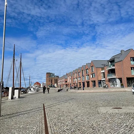 Hochwertige In Mit Terrasse Apartment Wismar