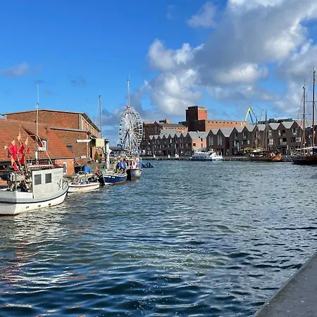 Hochwertige In Mit Terrasse * Wismar